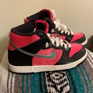 Nike dunk hi pink and black